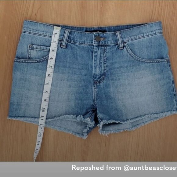 London Jean frayed denim shorts for Victoria's Secret sz 8 - Picture 9 of 11